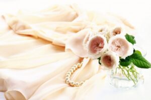 自分で衣装を買わなくても大丈夫◎ドレスや靴のレンタルがある